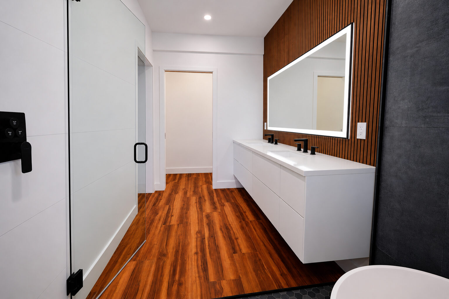 Master bath with soaking tub